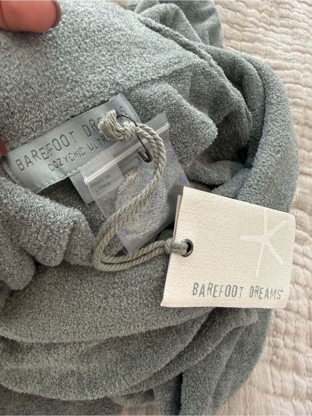 Barefoot Dreams Cozy Cowl Neck Women's Sweater - Light Teal NWT G000 - Picture 2 of 11